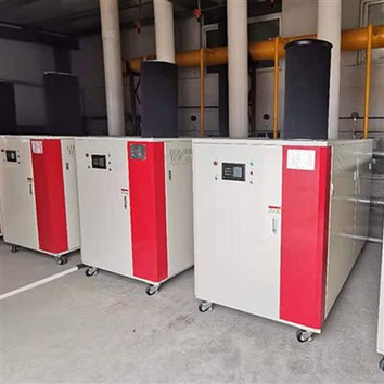 Vákuumos melegvíz bojler